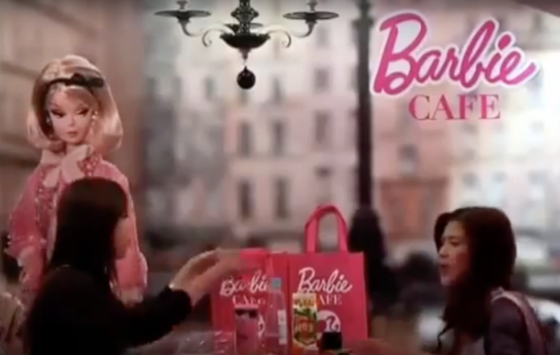 2013: Barbie-themed restaurant opens in Taiwan
